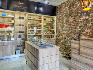 16th road image 40 m² shop highres 5 | | innovation worx