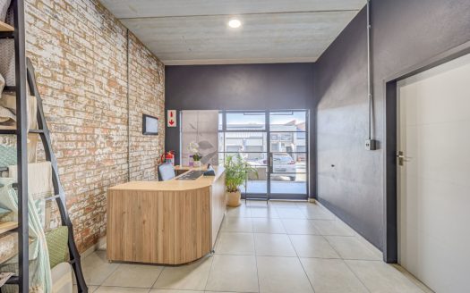 Office Unit to Rent in Midrand – IWMD A025