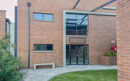Office-Warehouse Unit to Rent in Midrand – IWMJ 18
