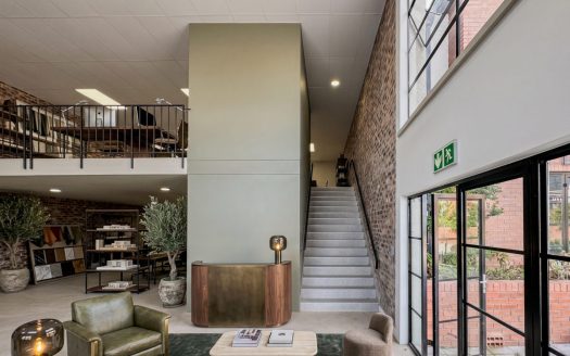 Office-Warehouse Unit to Rent in Midrand – IWMJ 18